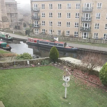 Moor View Apartment *